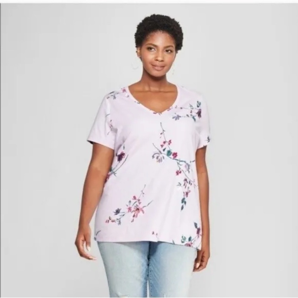 women's  light purple floral shirt New With Tag
